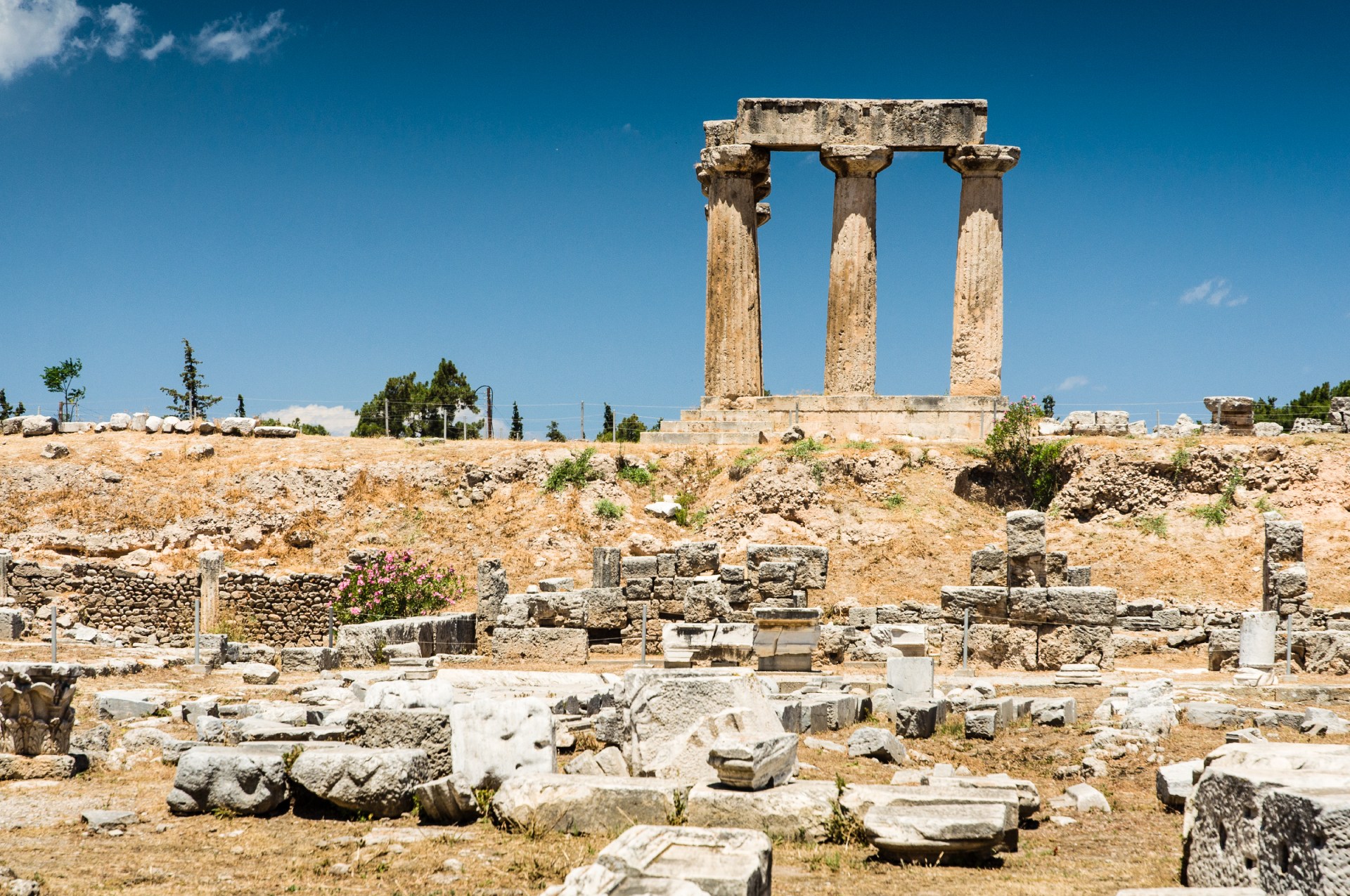 ruins-of-temple-in-corinth-greece-archaeologica-2024-09-17-13-36-46-utc(1)
